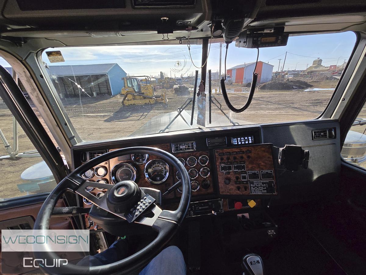 Used 2000 Kenworth W900B