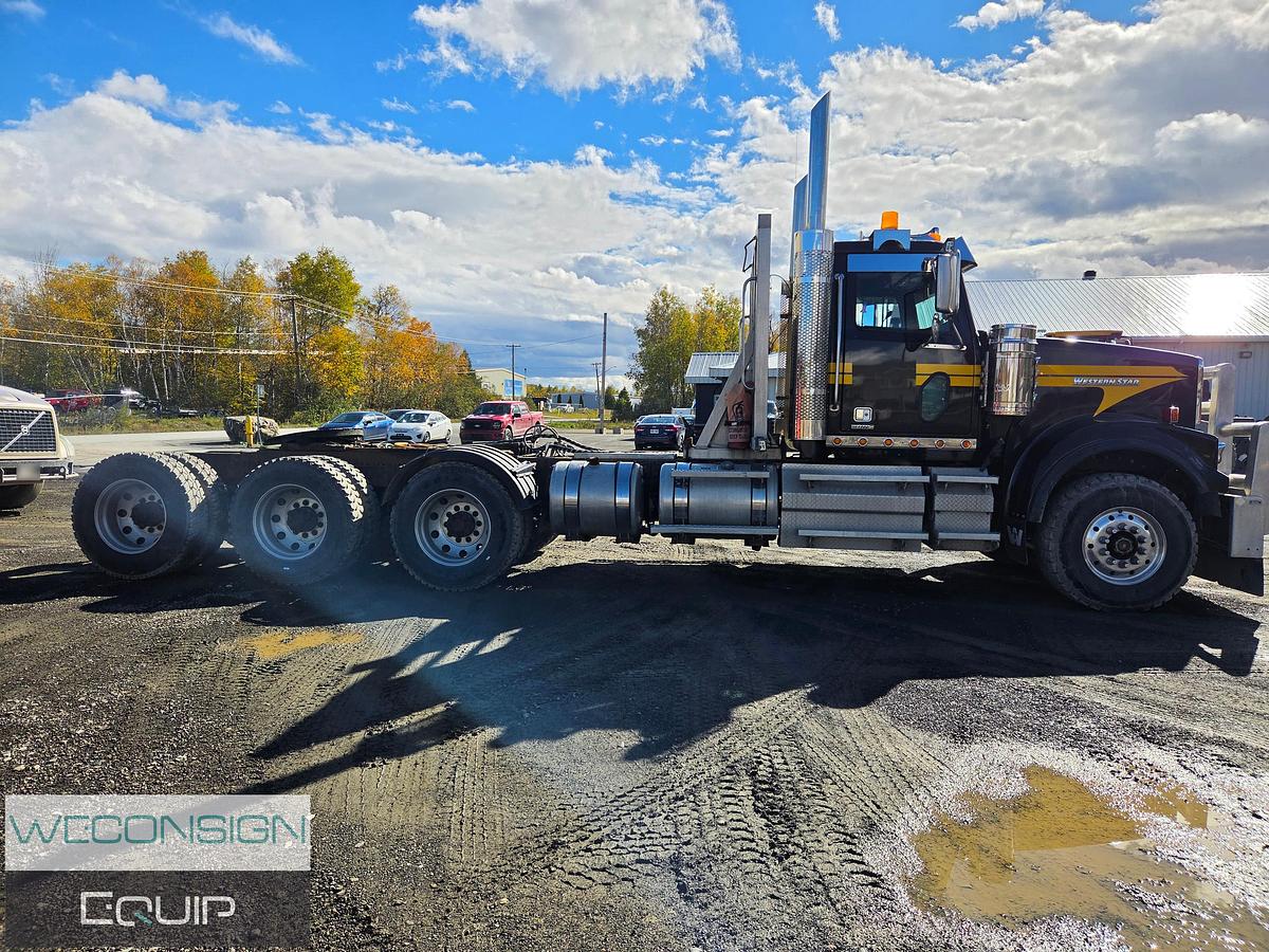 Used 2022 Western Star 4900SF Heavy Haul Truck Tractor