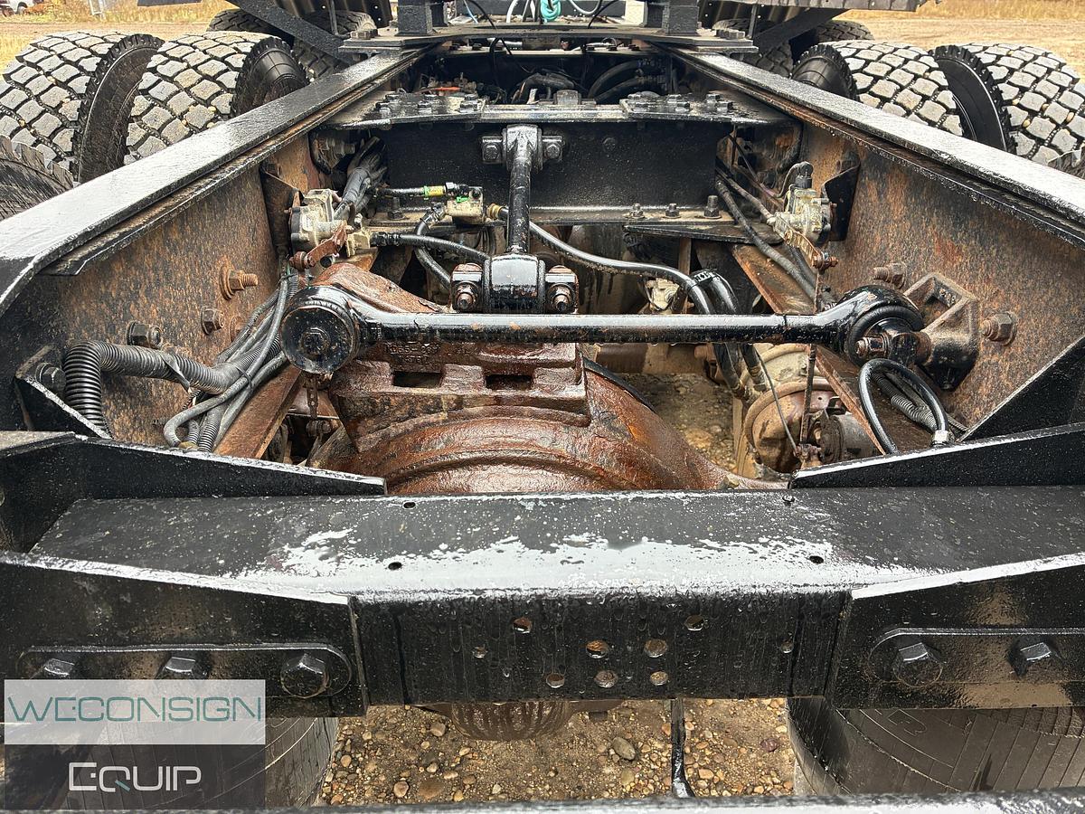 Used 2005 Kenworth T800 Heavy Haul Truck Tractor