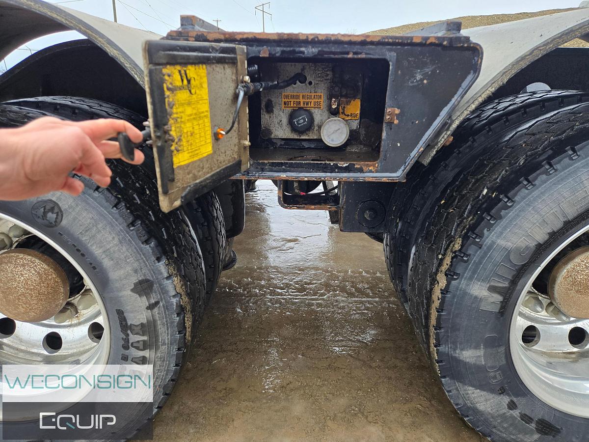 Used 2023 K-Line 65T 10 Axle Lowboy Combination