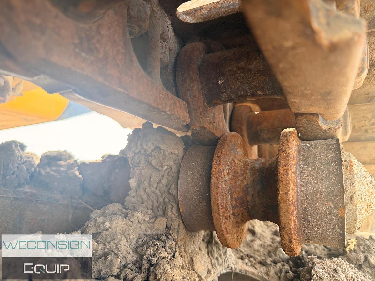 Used Komatsu PC170LC-10 Excavator