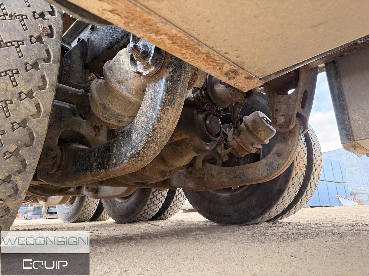 Used 2009 Kenworth T800 Winch Truck