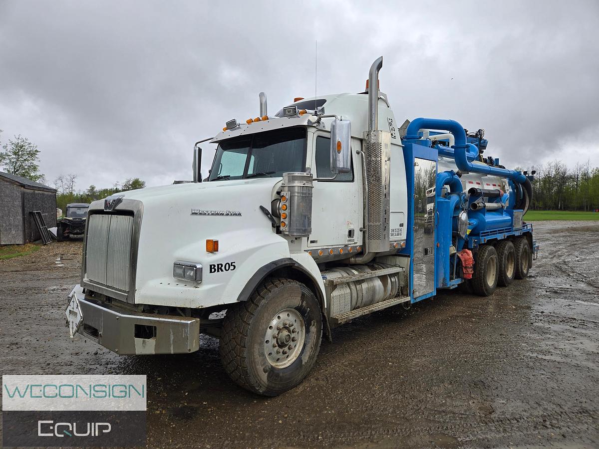 Used 2011 Western Star 4900 Tri-Drive DOT Hydrovac