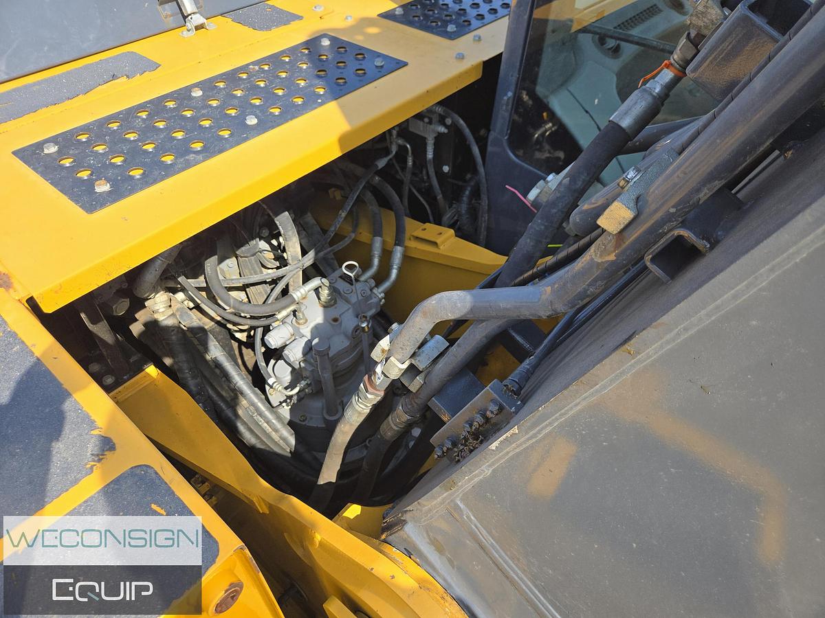 Used 2017 John Deere 250G LC Hydraulic Excavator