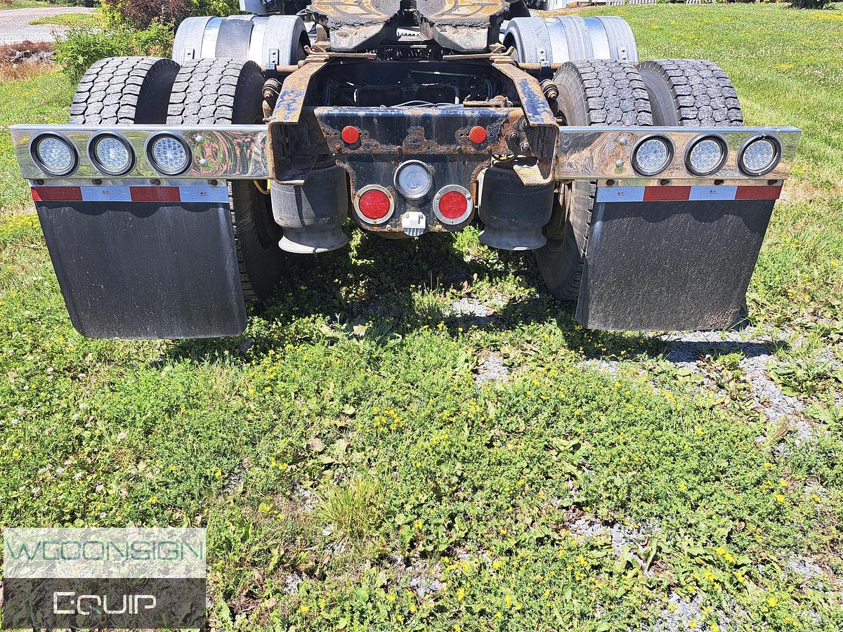 Used 2020 Freightliner Coronado Sleeper Truck Tractor