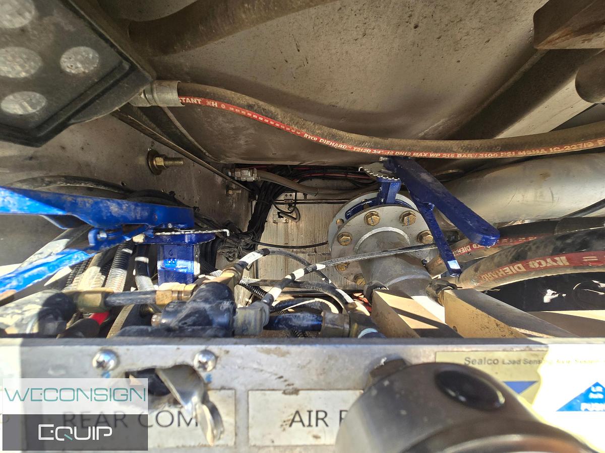 Used 2015 Dragon 38M3 Stainless Silver