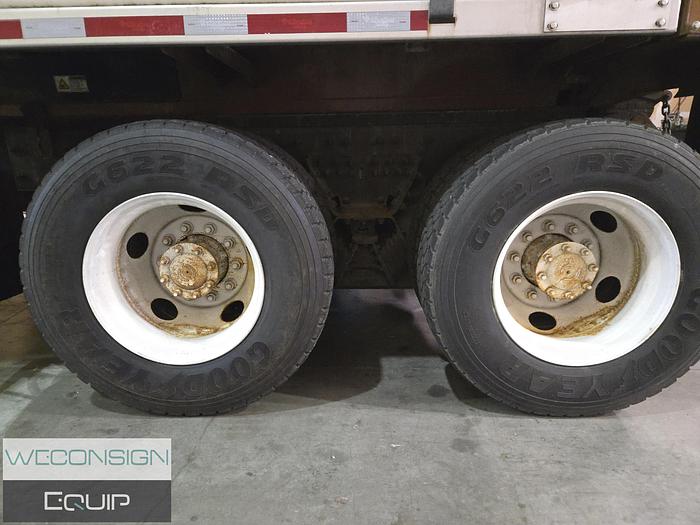 Used 2016 International 7400SBA Sander/ Dump Truck