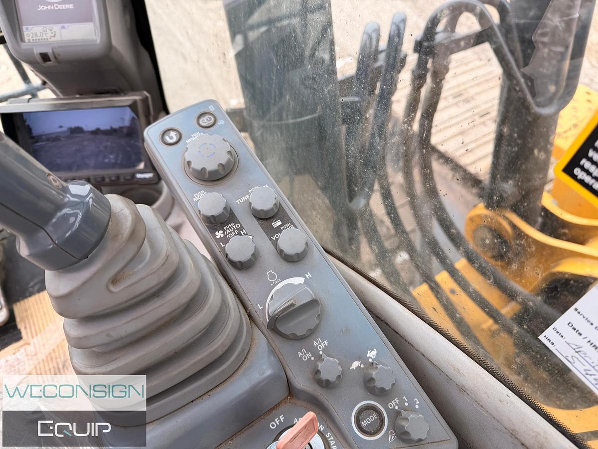 Used 2017 John Deere 250G LC Excavator