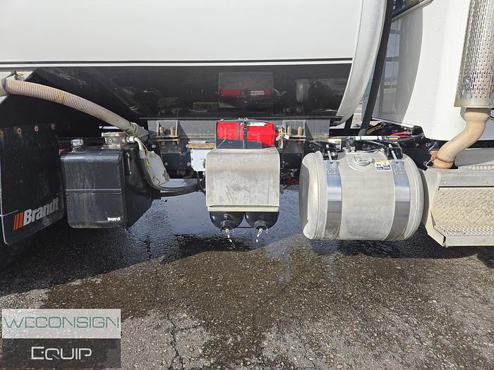 Used 2020 Peterbilt 348 TA Water Truck