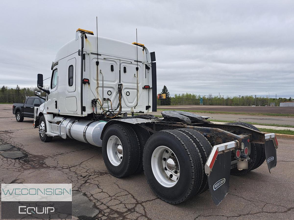 Used 2020 Freightliner Cascadia