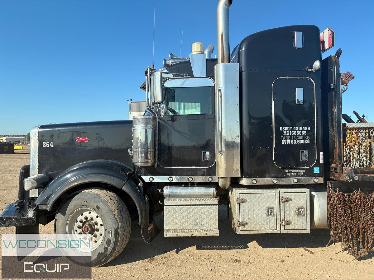 Used 2016 Peterbilt 367 Winch Truck