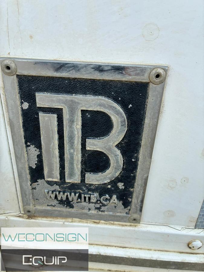 Used 2011 Intercontinental Doghouse Trailer