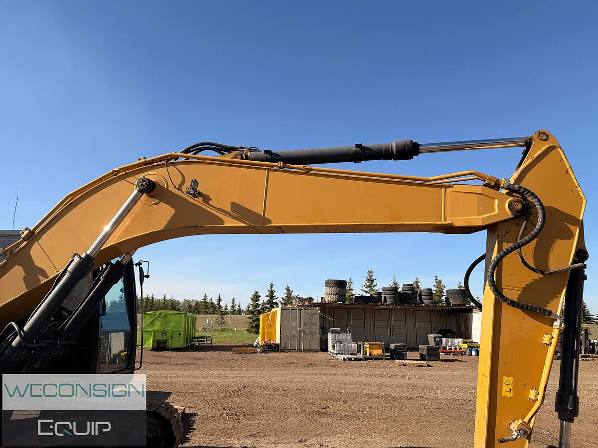Used 2014 CAT 320E Excavator