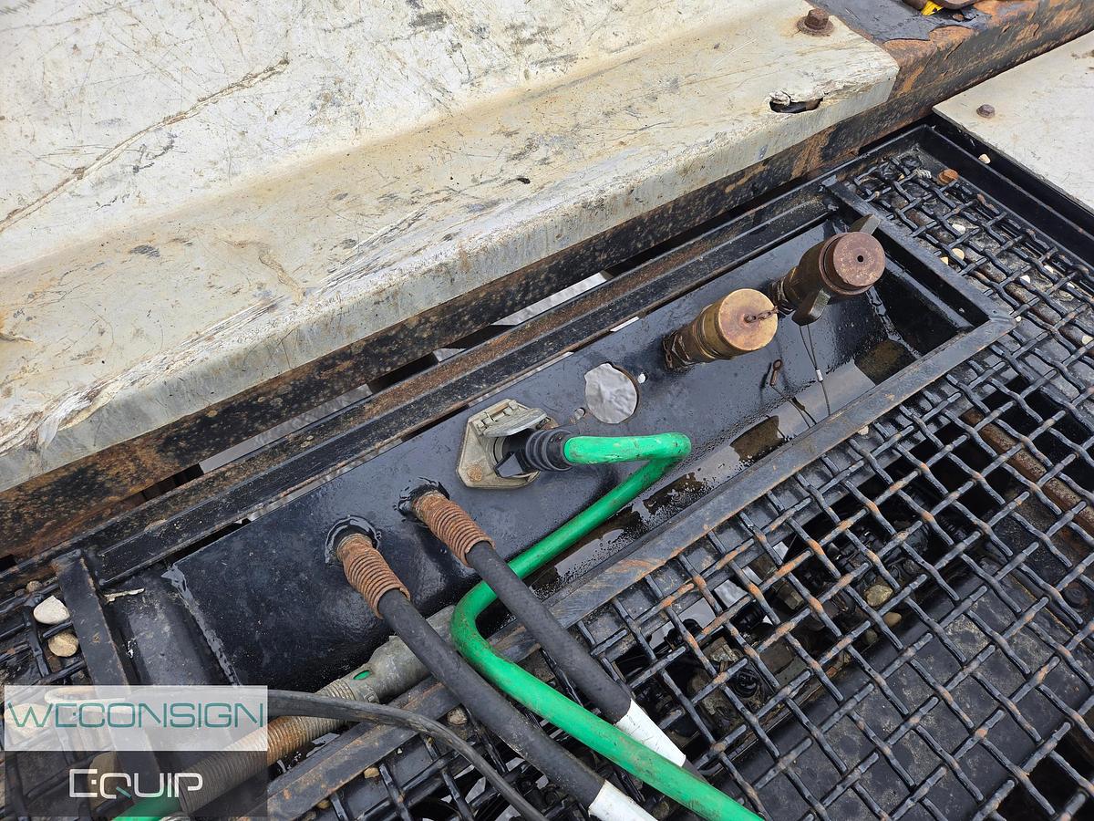 Used 2018 Peterbilt 367 Winch Truck