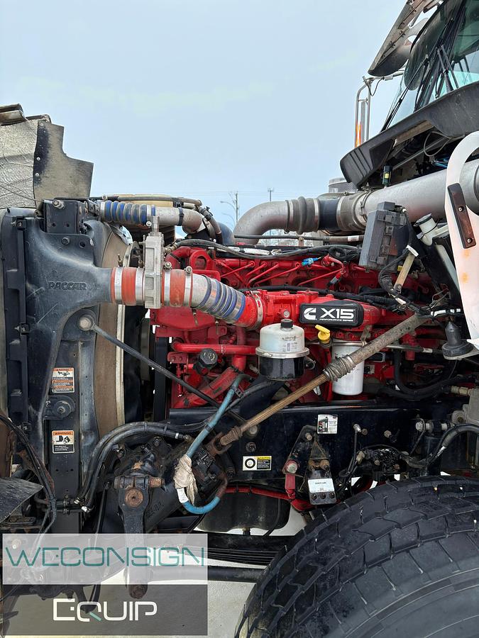 Used 2019 Kenworth T800 Winch Truck