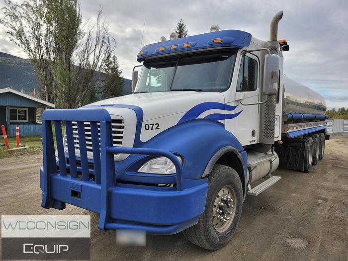 Used 2007 Freightliner Columbia Water/Tank