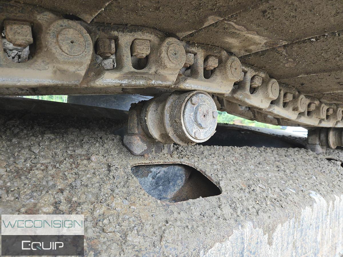 Used 2007 John Deere 240D Excavator