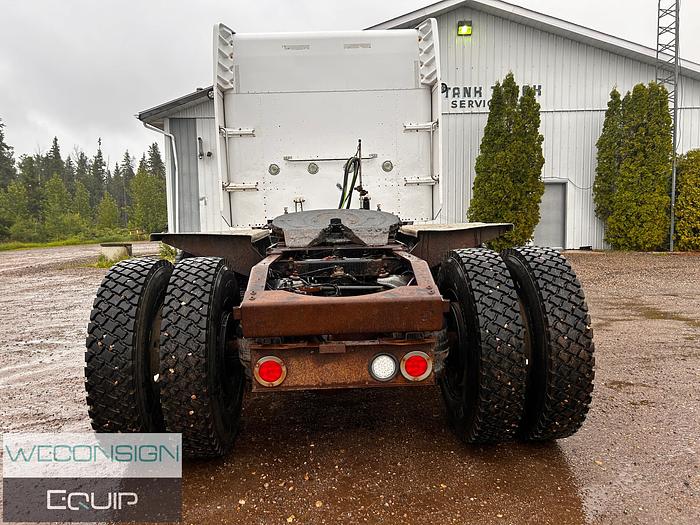 Used 2011 Peterbilt 388