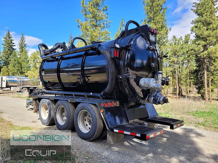 Used 2004 Park / Provac Vacuum Trailer