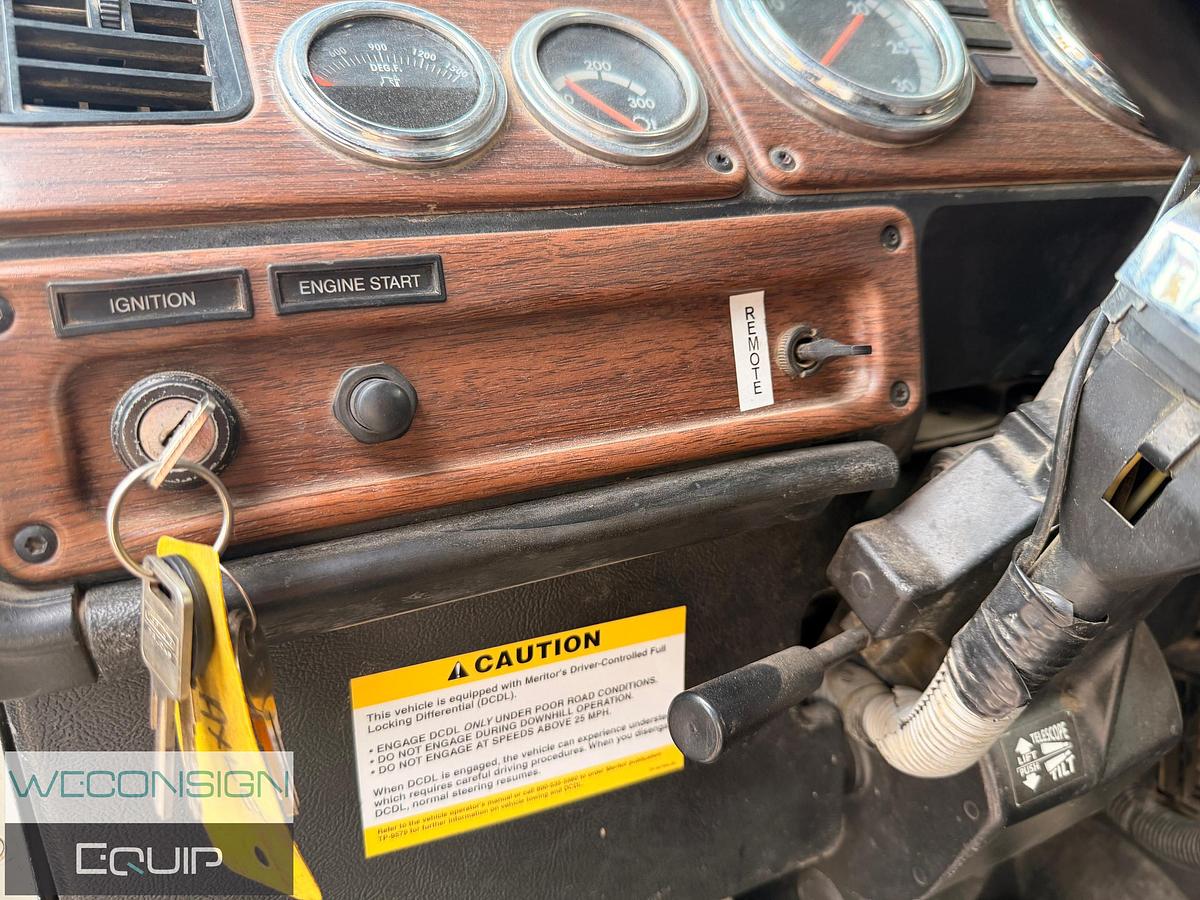 Used 2007 Freightliner FLD120 Snubbing Unit