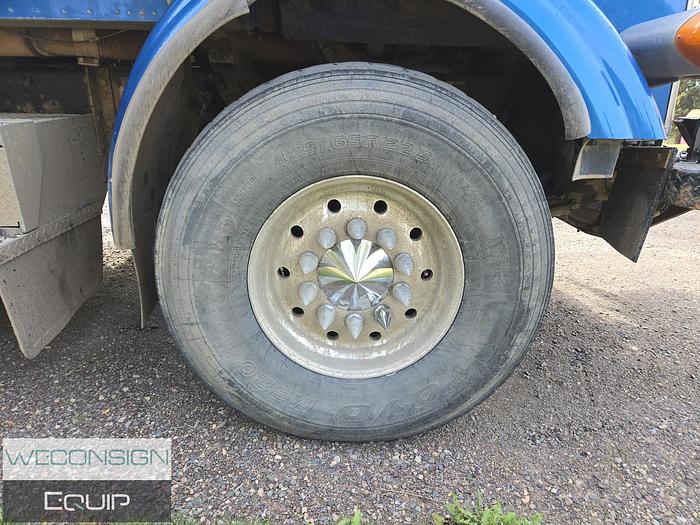 Used 2007 Peterbilt 378 Tri Drive Winch Truck
