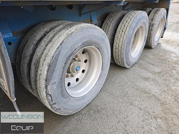 Used 2015 Kenworth T800 Tri Drive Code Semi Vac