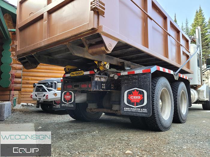 Used 2019 Peterbilt 367 Tandem Roll Off Truck