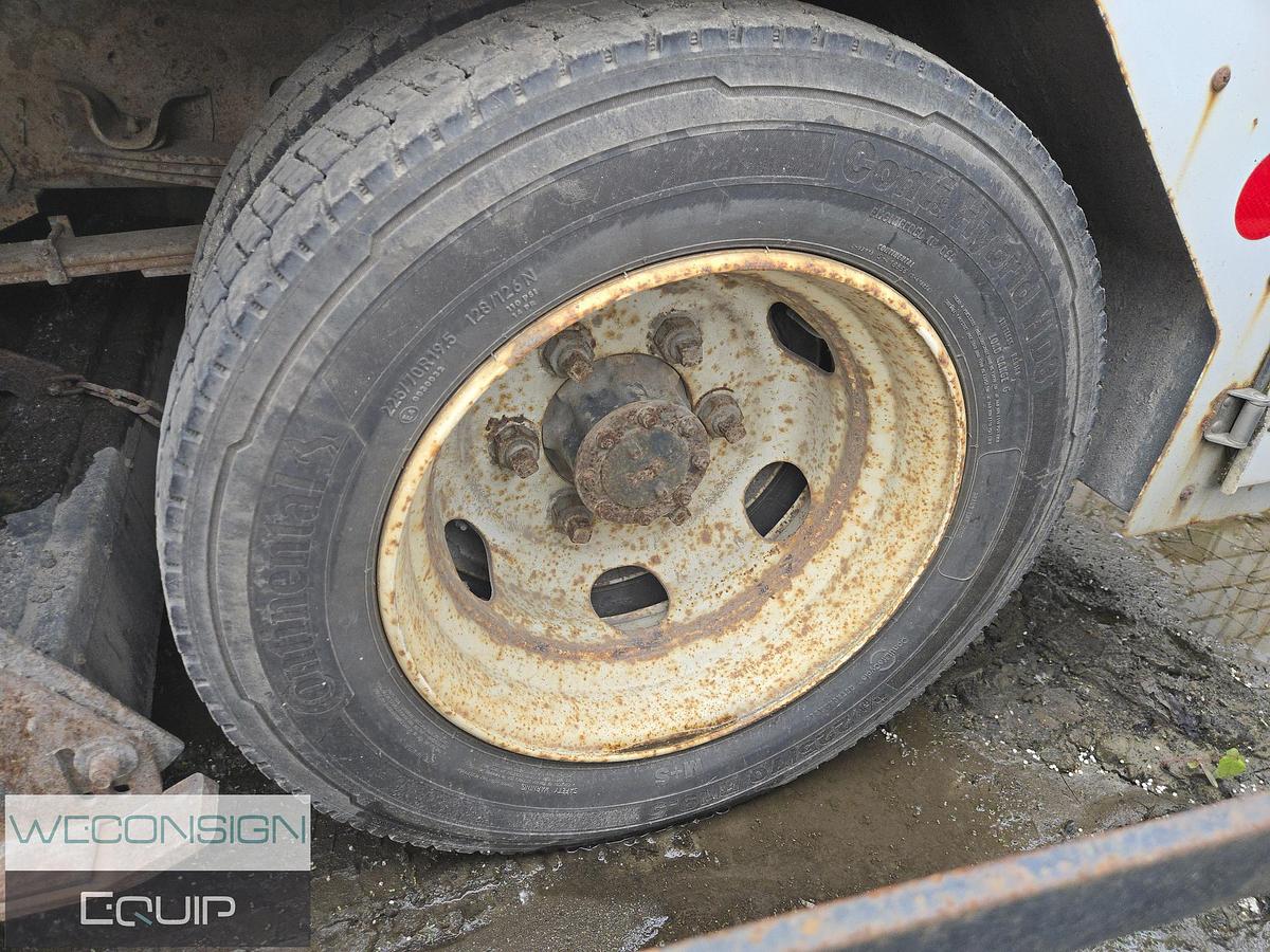 Used 2012 Isuzu NQR Single Axle Sweeper Truck