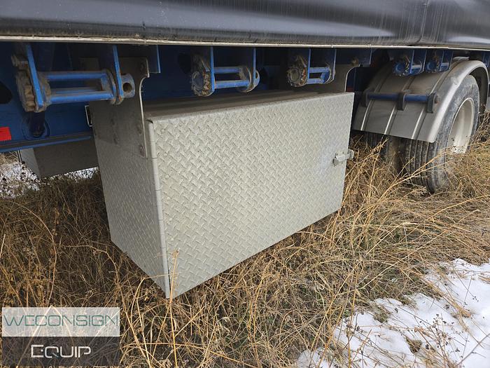 Used 2015 Doepker B-Train Curtainside