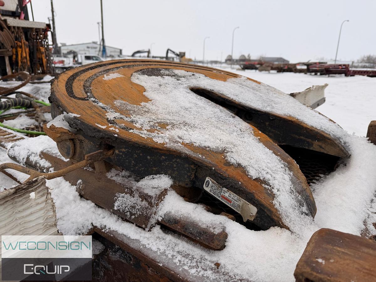 Used 2015 Peterbilt 367 Tri Drive Winch Truck