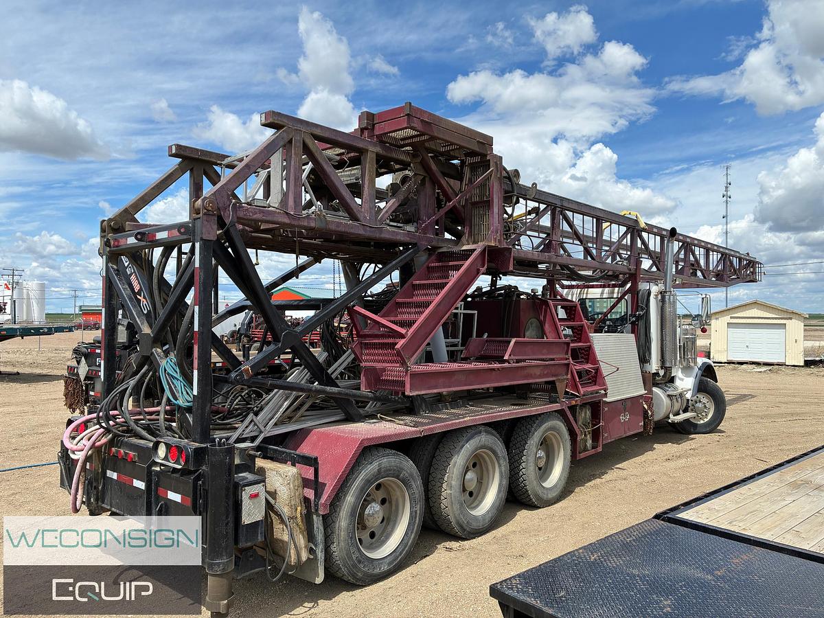 Used 2004 Freightliner FLD120 Snubbing Rig Truck