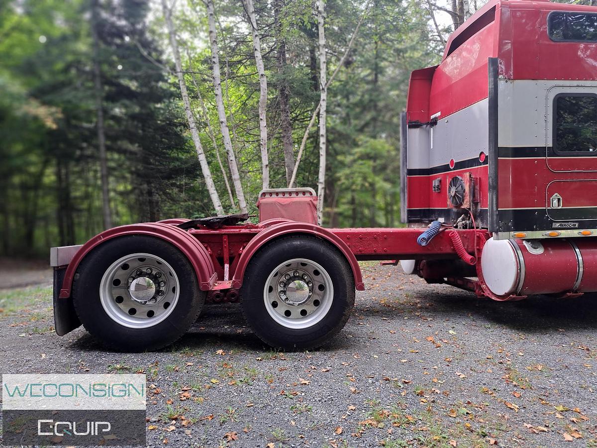 Used 2006 Kenworth W900L Sleeper Tractor