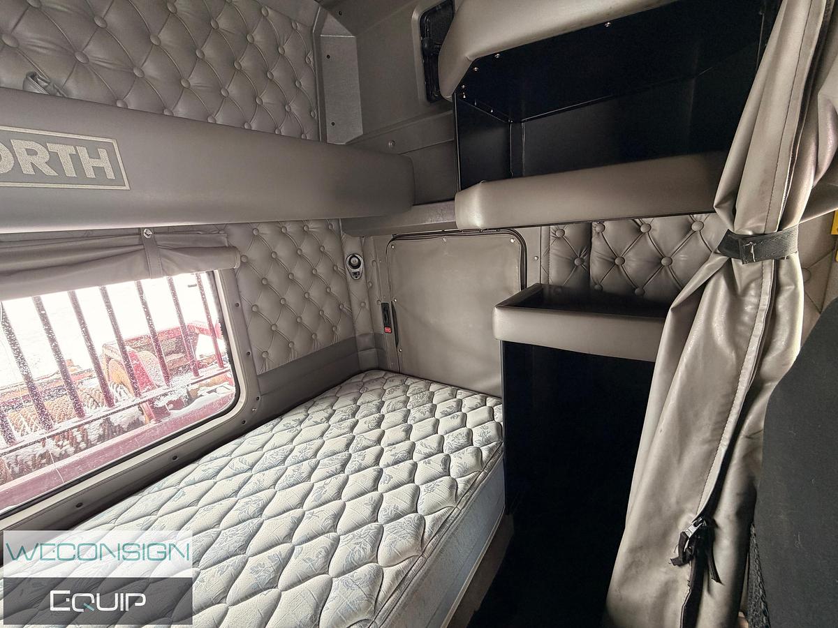 Used 2015 Kenworth T800 Tri Drive Winch Truck