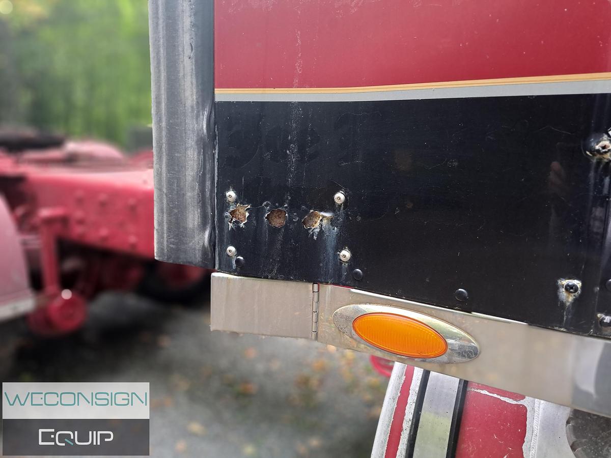 Used 2006 Kenworth W900L Sleeper Tractor