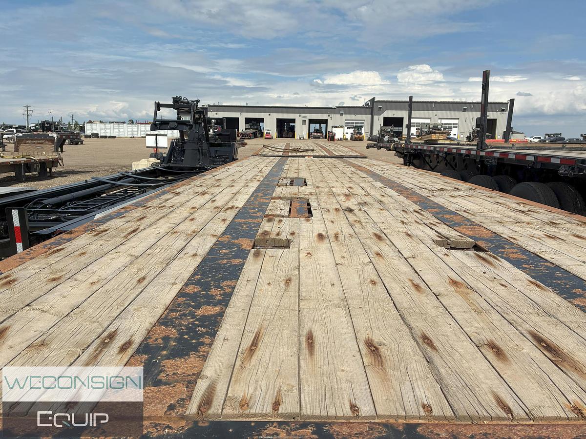 Used 2011 Doepker HB140701 Super B Flat Deck