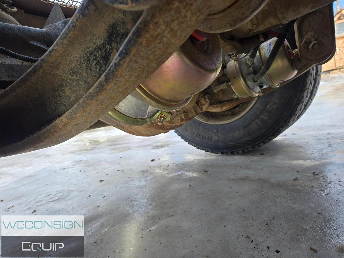 Used 2013 Kenworth T800 Winch Truck