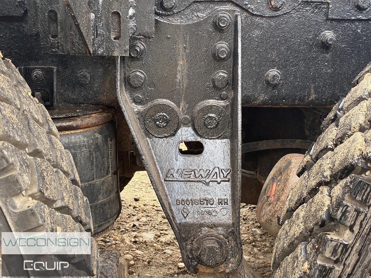 Used 2005 Kenworth T800 Heavy Haul Truck Tractor