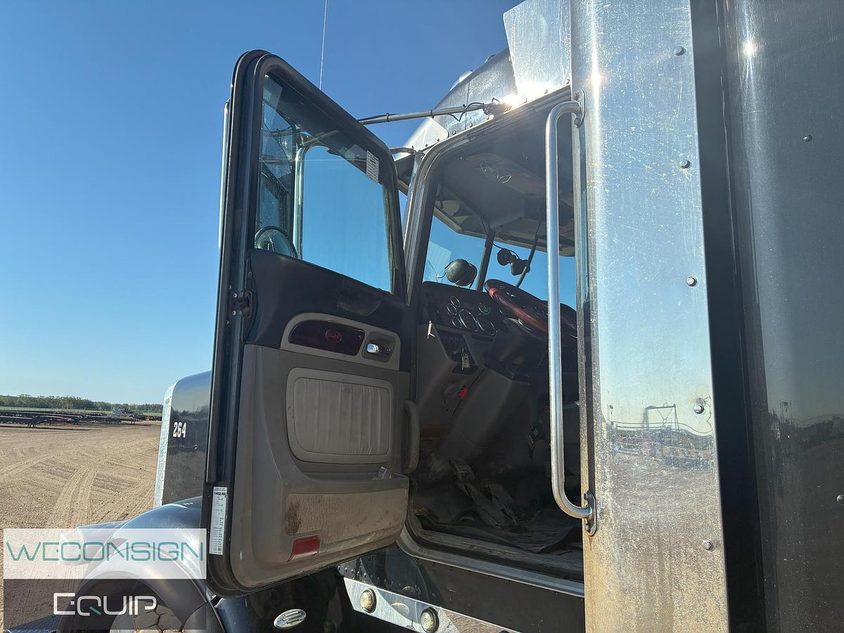 Used 2016 Peterbilt 367 Winch Truck
