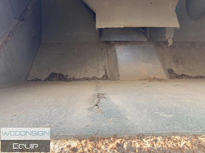 Used 1999 GMC/ISUZU  Single Axle Street Sweeper Truck
