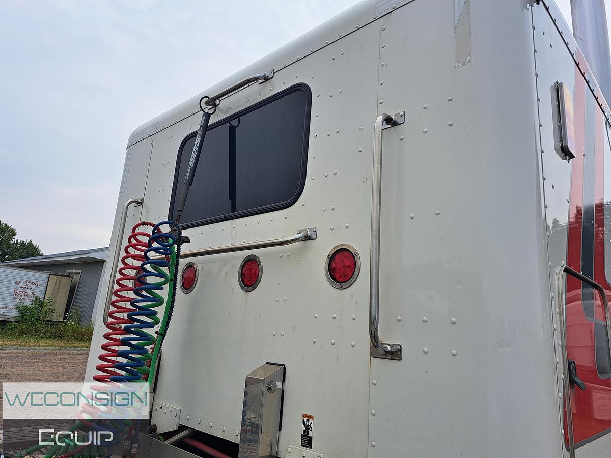 Used 2021 Peterbilt 389 Long Nose