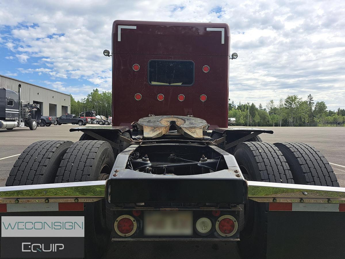 Used 2022 Peterbilt 389