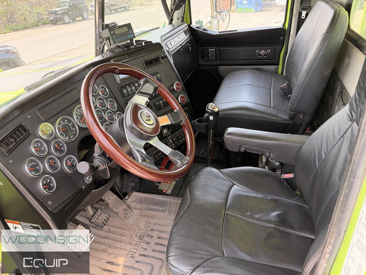 Used 2019 Western Star 4900SA Tri Drive Logging Truck