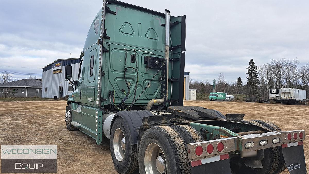Used 2016 Freightliner Cascadia 125 Evolution Sleeper Truck Tractor