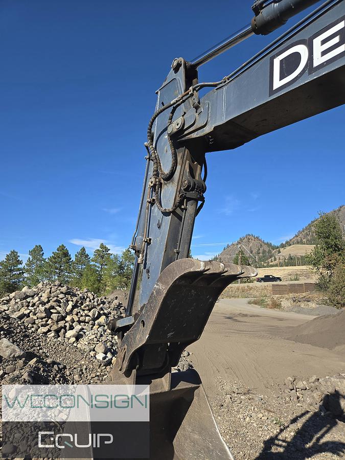 Used 2011 John Deere 225D LC