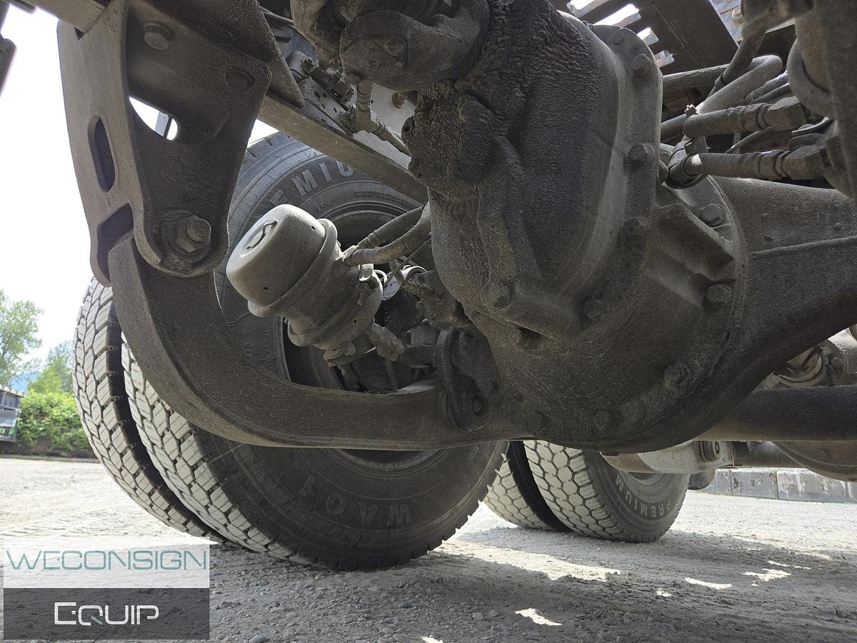 Used 2001 Kenworth T800 TA Lowbed Truck