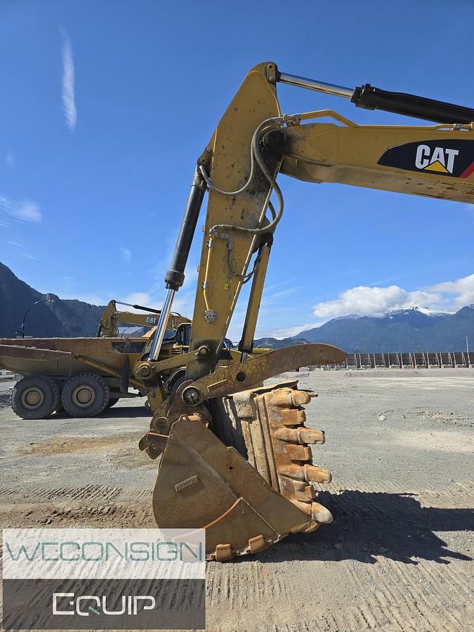 Used 2016 CAT 336FL Hydraulic Excavator