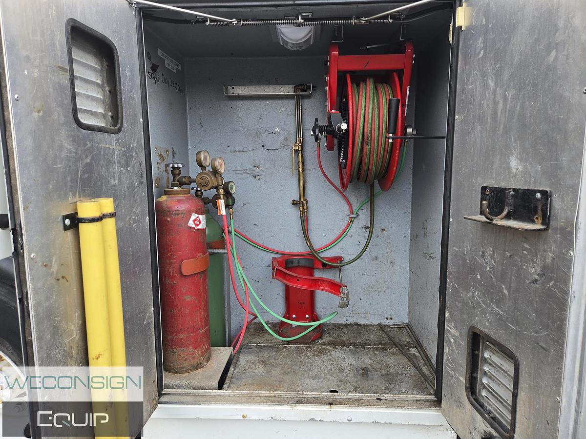 Used 2009 International 4400SBA