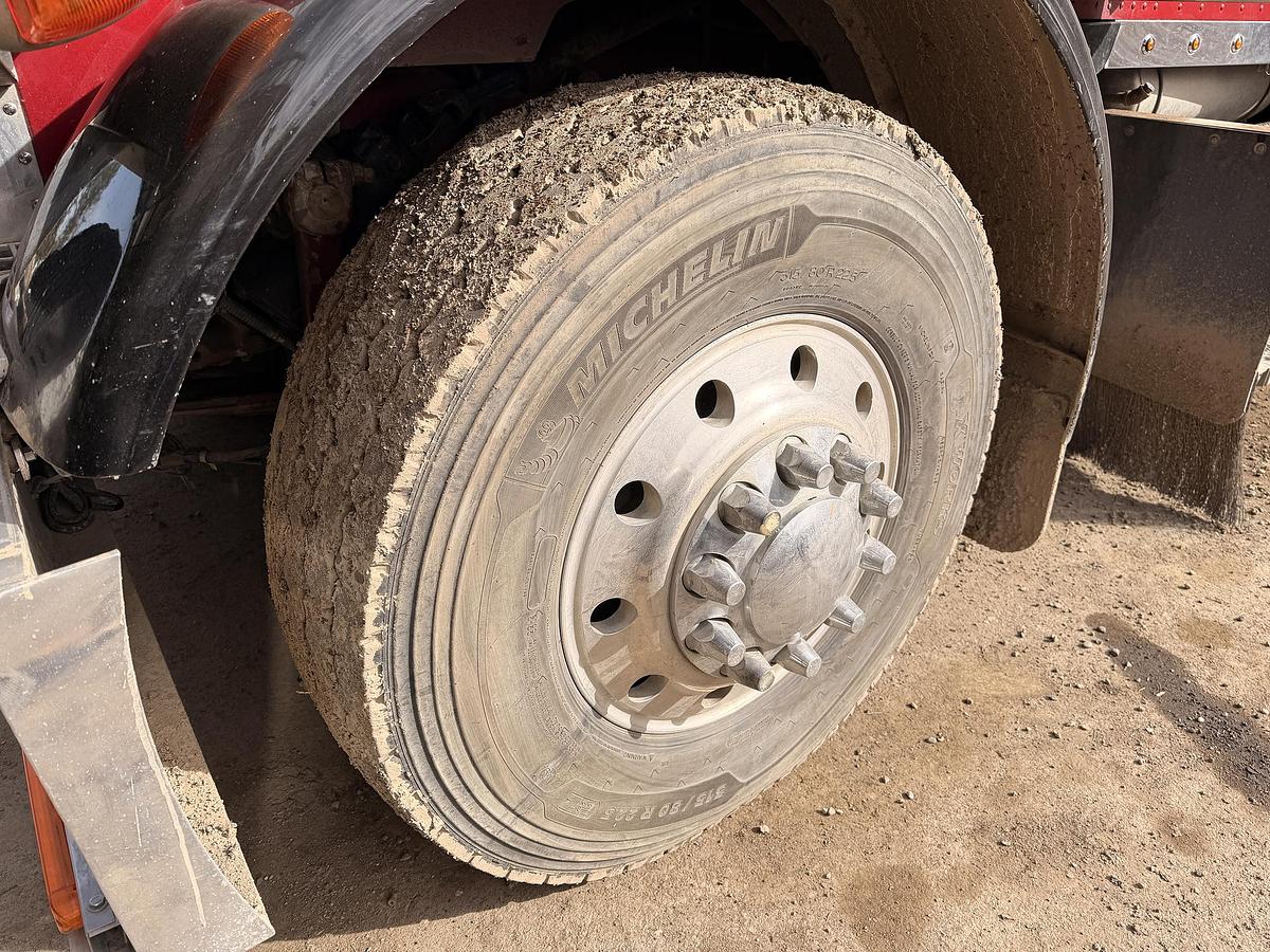 Used 1998 Peterbilt 379 Heavy Haul Truck