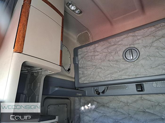 Used 2015 Freightliner Cascadia HWY Truck Tractor