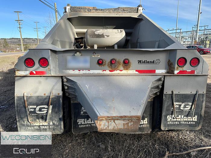 Used 2007 Midland MG38TC3000 Tridem Belly Dump